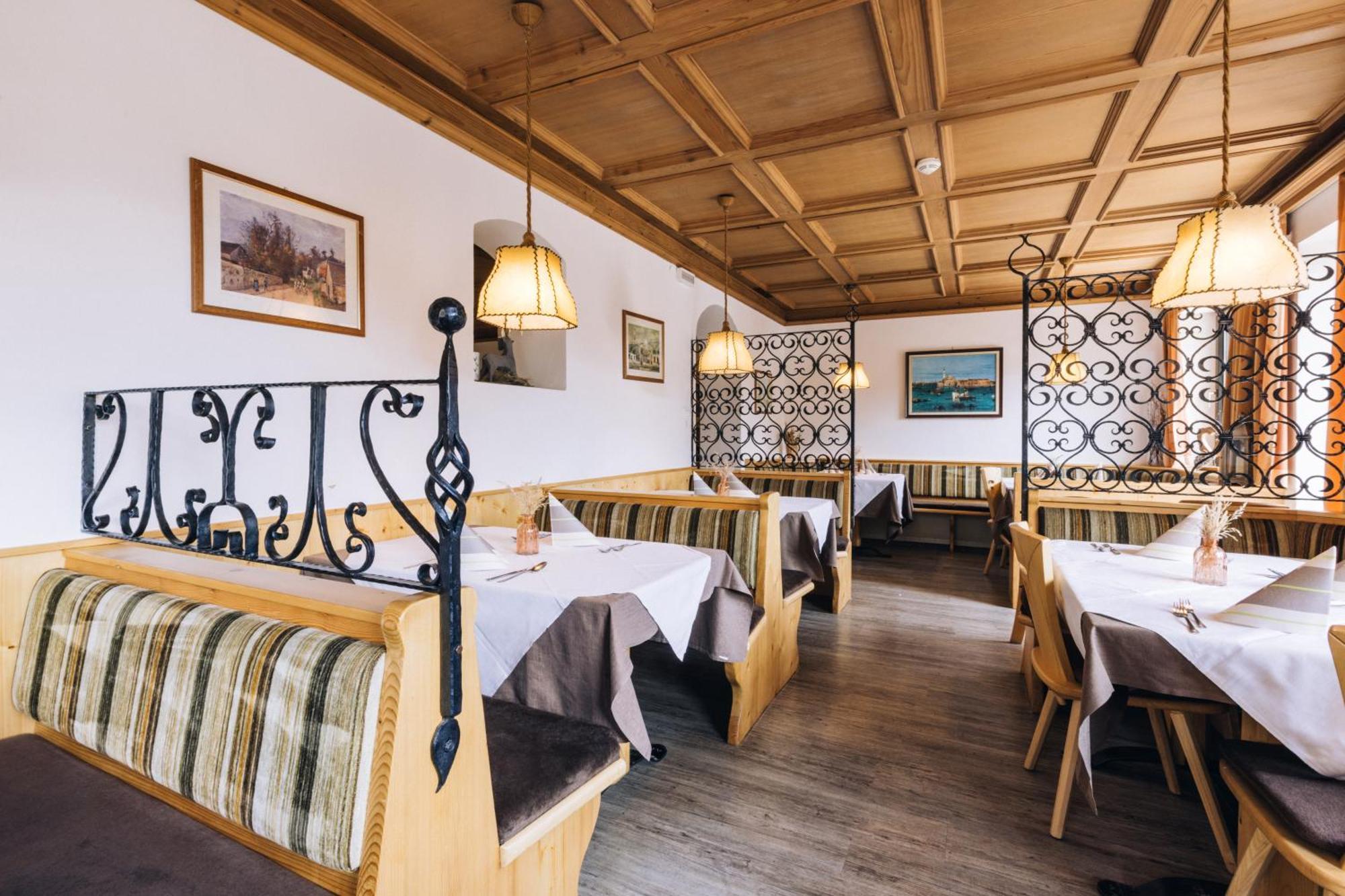 Hotel Schoenwies Trodena Bagian luar foto